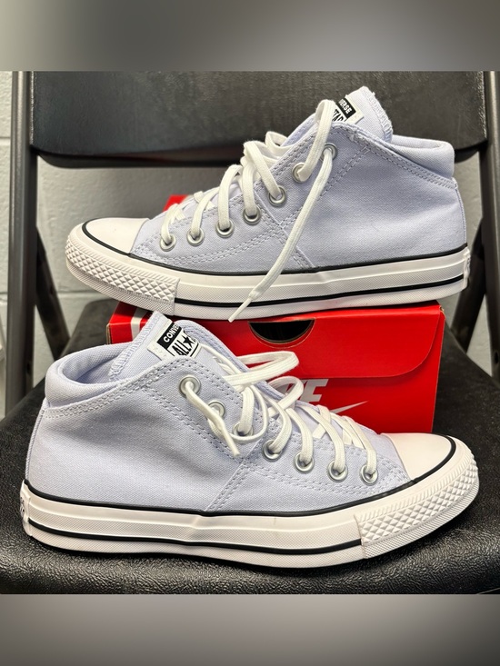 Converse Shoes - RARE - Converse Wmns Chuck Taylor All Star Madison Mid 'Blueberry Ice' - Size 7W